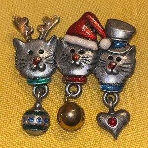 Vintage AJMC Three Christmas Cats Brooch Dangling Charms Pewter
